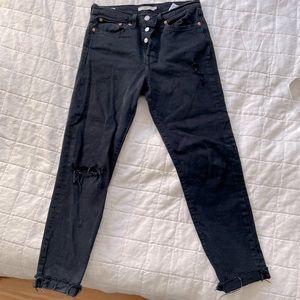 Levi’s | black button fly wedgie jean